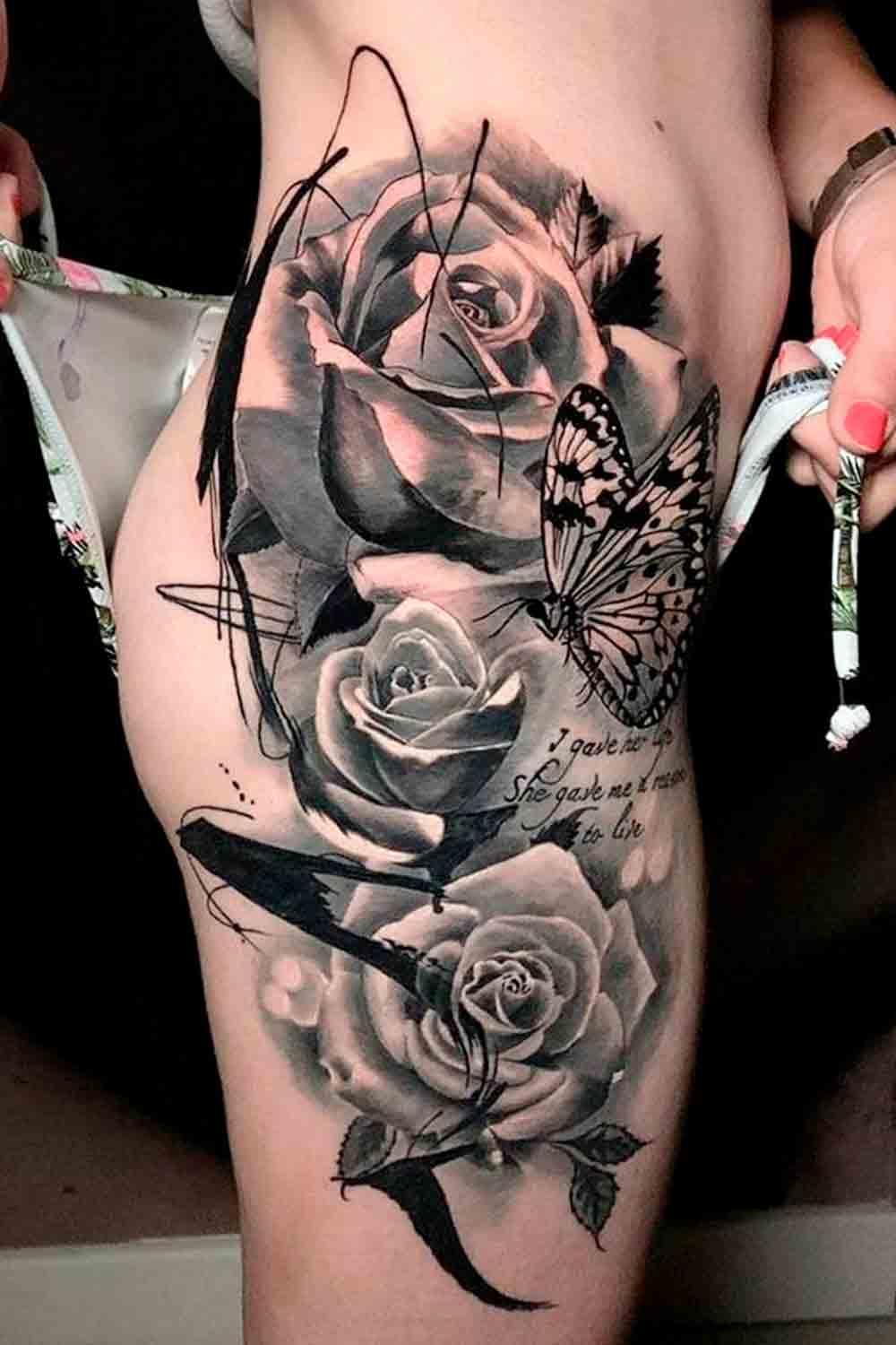 tatuagem-de-rosas-no-quadril 