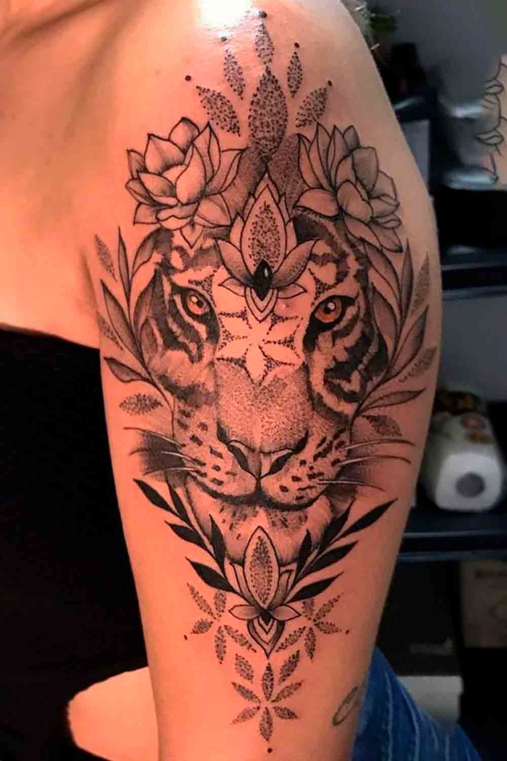 tatuagem-de-tigre-feminina 