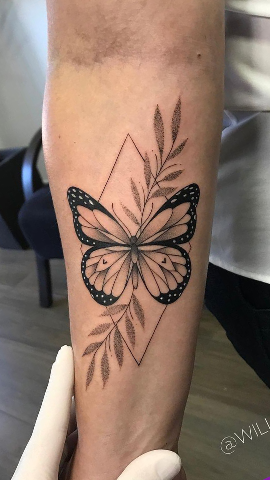 tatuagem-de-borboleta-no-braco-25 