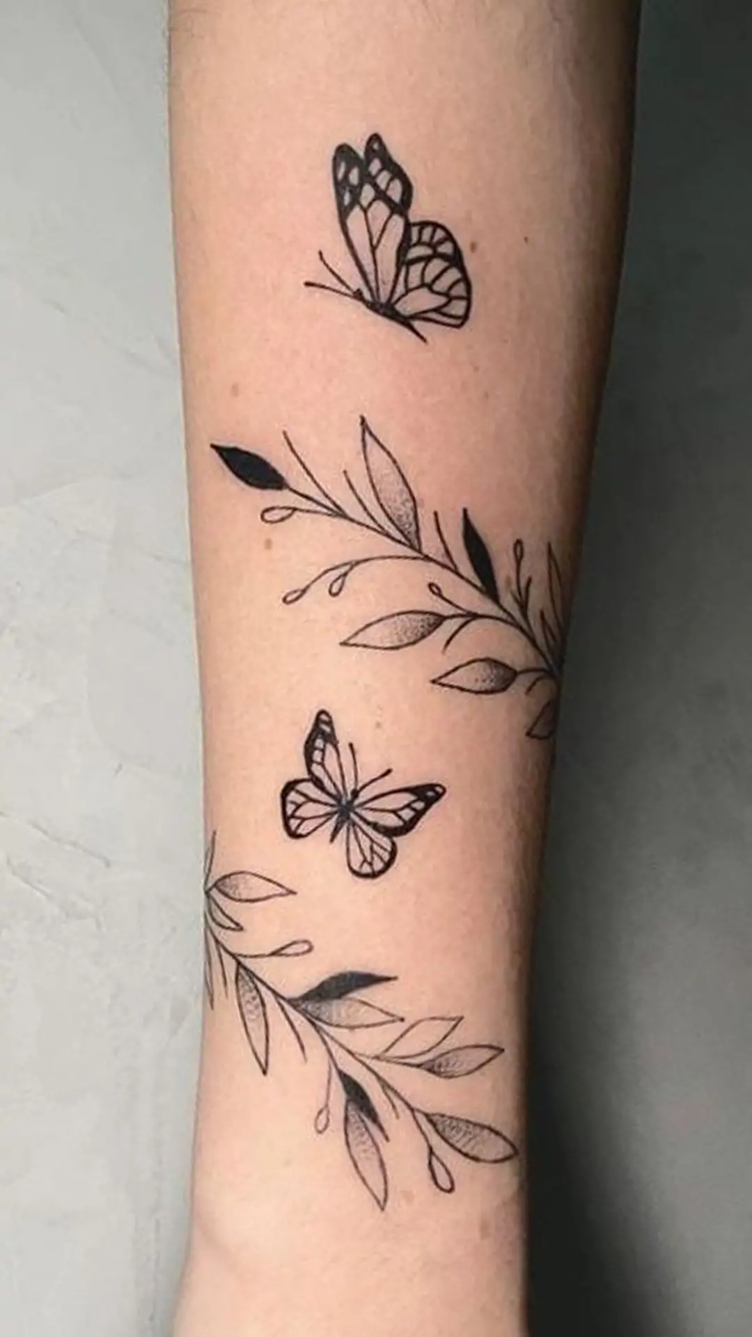 tatuagem-de-borboleta-no-braco-99 