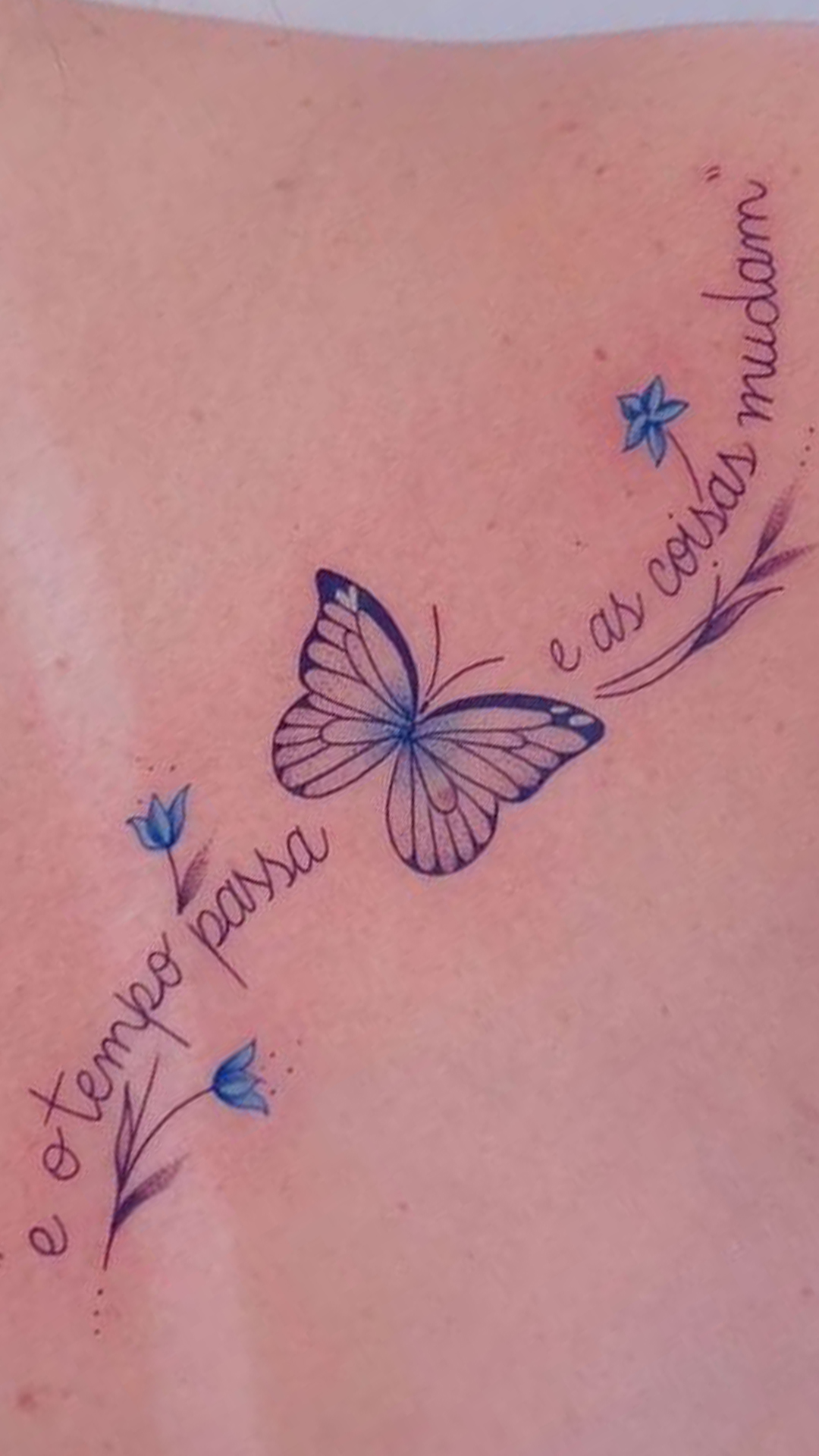 tatuagem-de-borboleta-no-ombro-2 
