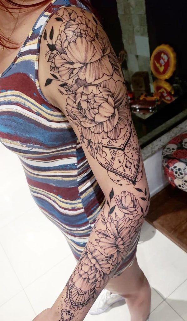50 Tatuagens de braço fechado femininas para se inspirar - Top Tatuagens