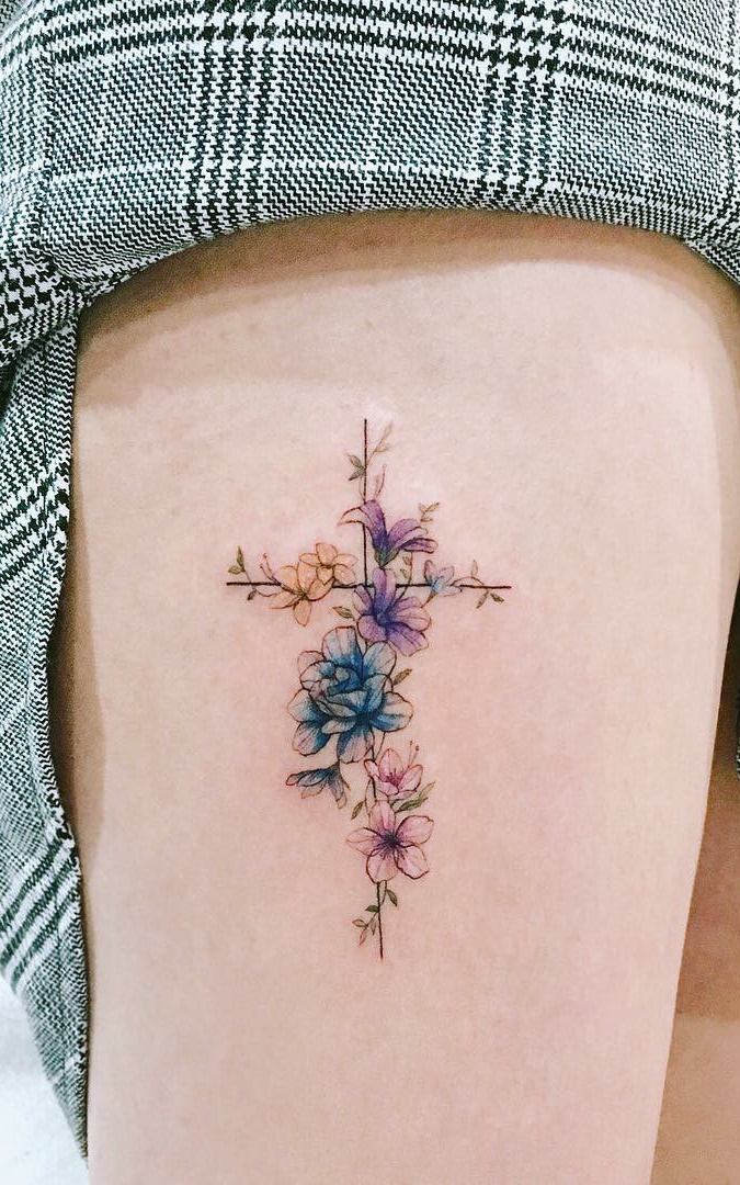 Tatuagens-na-coxa-de-flores-11-1 