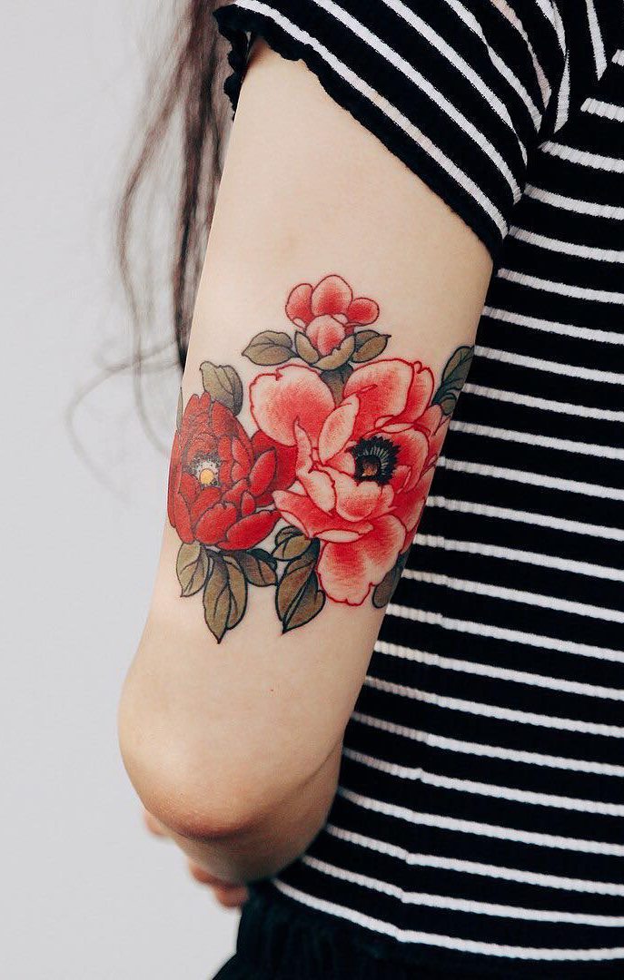 Tatuagens-na-parte-superior-do-braço-feminino-21 