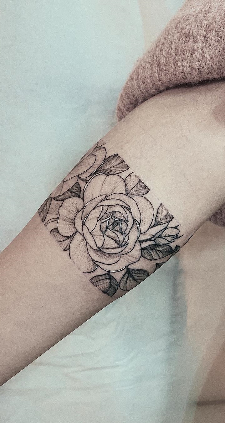 tatuagens-de-flores-no-antebraço-3 