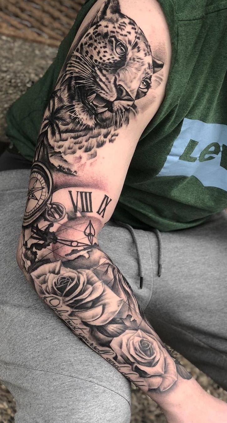 Tatuagem-de-braço-fechado-masculina-2 