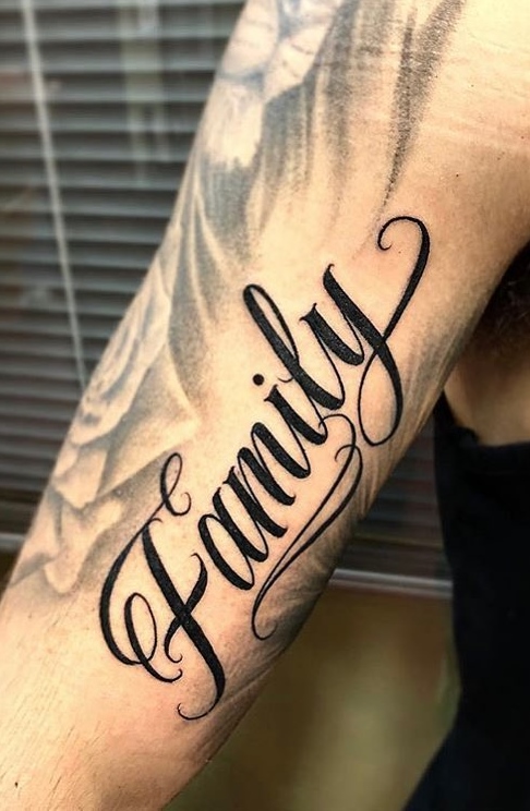 Tatuagens-escrito-familia-20 