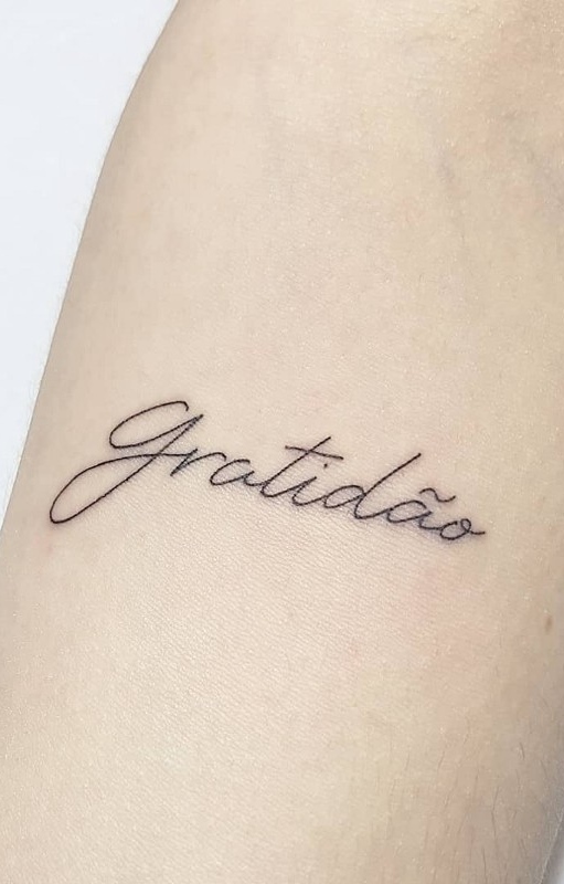 Tatuagens-escrito-gratidão-5 