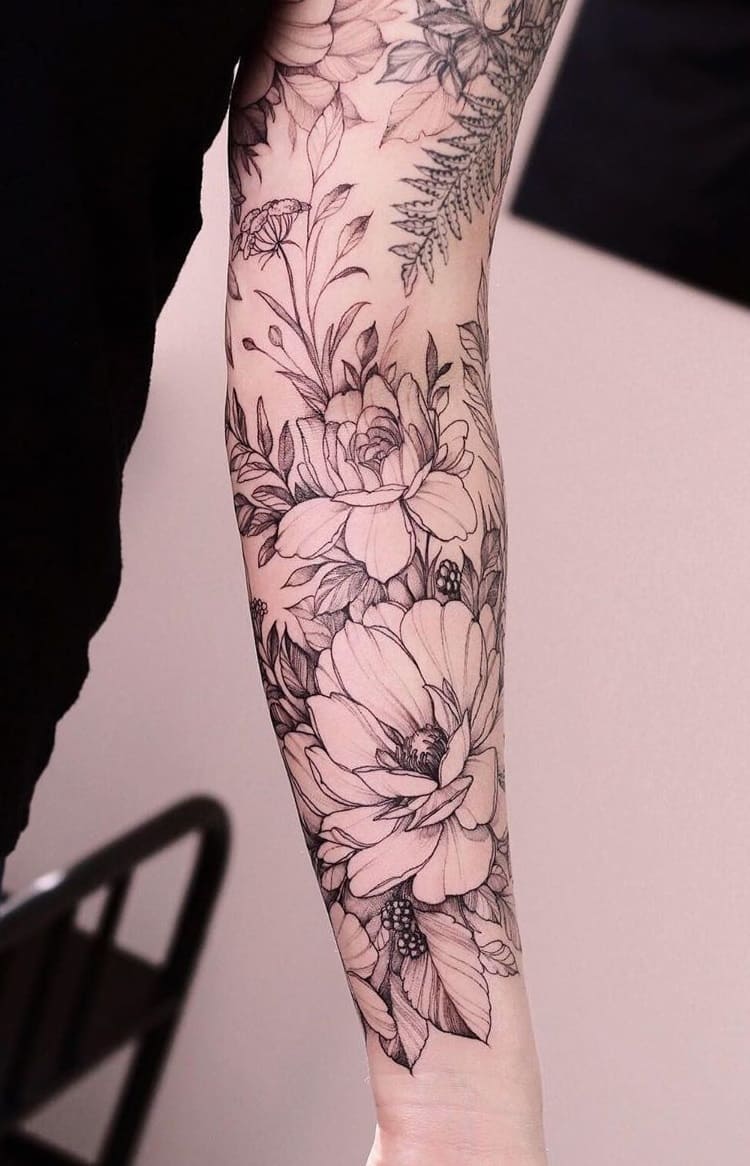 Tatuagens-floridas-no-antebraço-17 