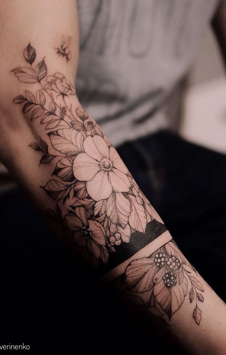 Tatuagens-floridas-no-antebraço-18 