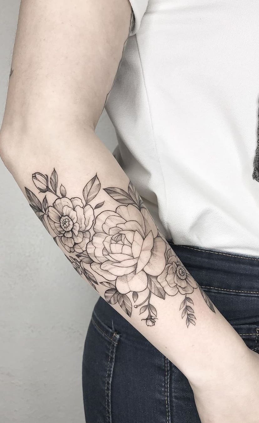Tatuagens-floridas-no-antebraço-21 