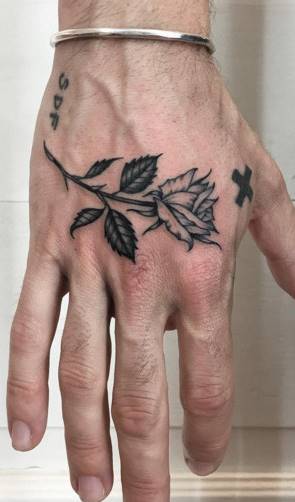 Tatuagens-na-mão-24 