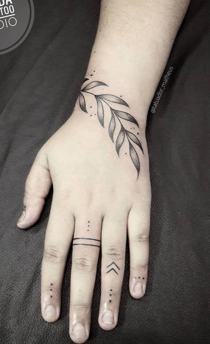 Tatuagens-na-mão-36 