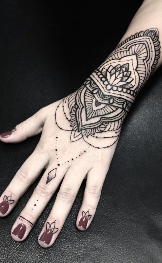 Tatuagens-na-mão-72 