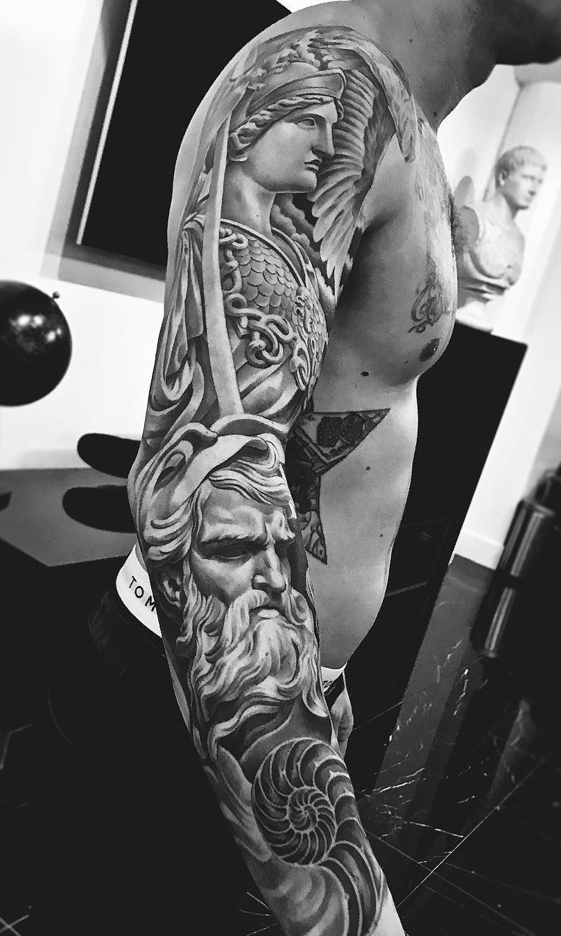 fotos-de-tatuagens-de-braço-fechado-masculina-24 