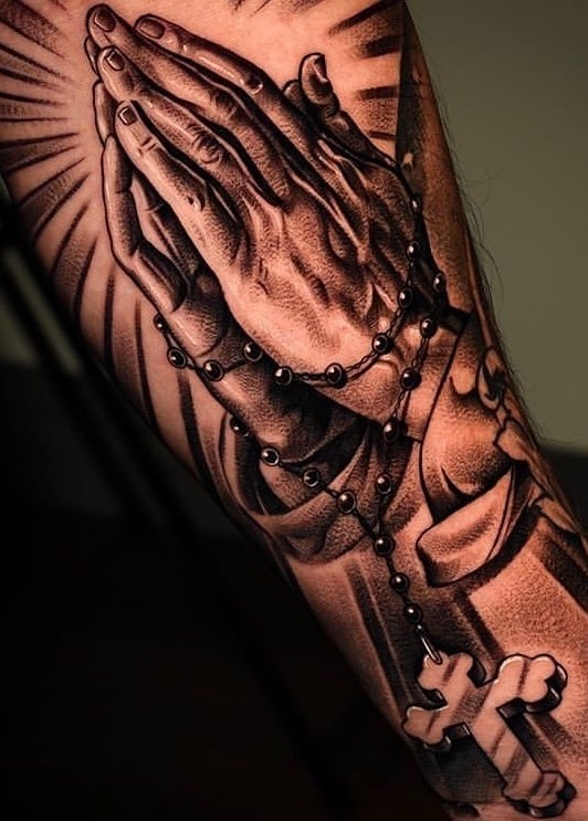 tatuagem-de-duas-mãos-rezando-2 