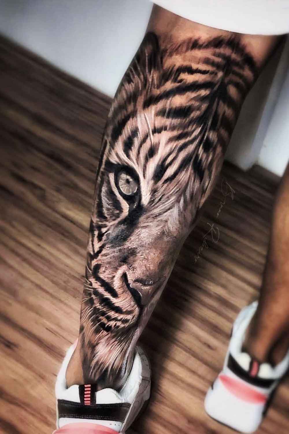 tatuagem-de-tigre-na-panturrilha 