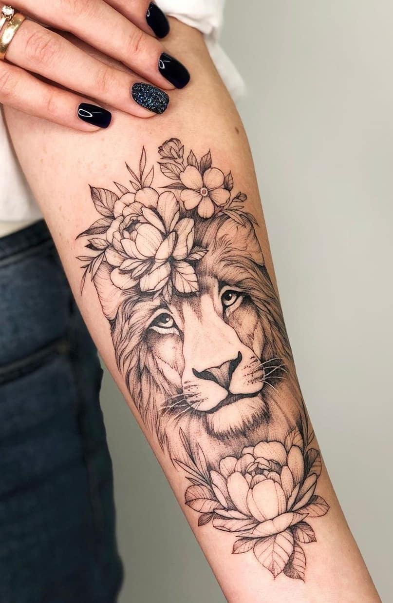 tatuagem-feminina-de-leão-60 