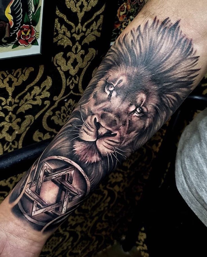tatuagens-de-leão-masculinas-80 