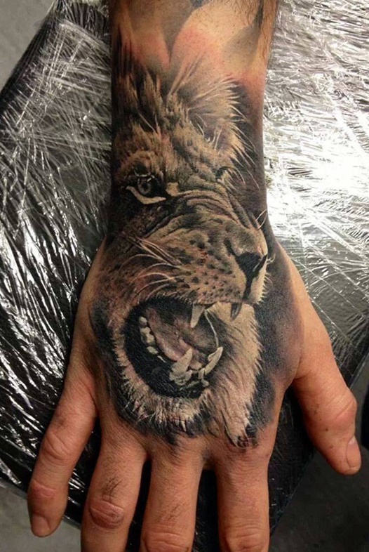 tatuagens-de-leão-masculinas-88 