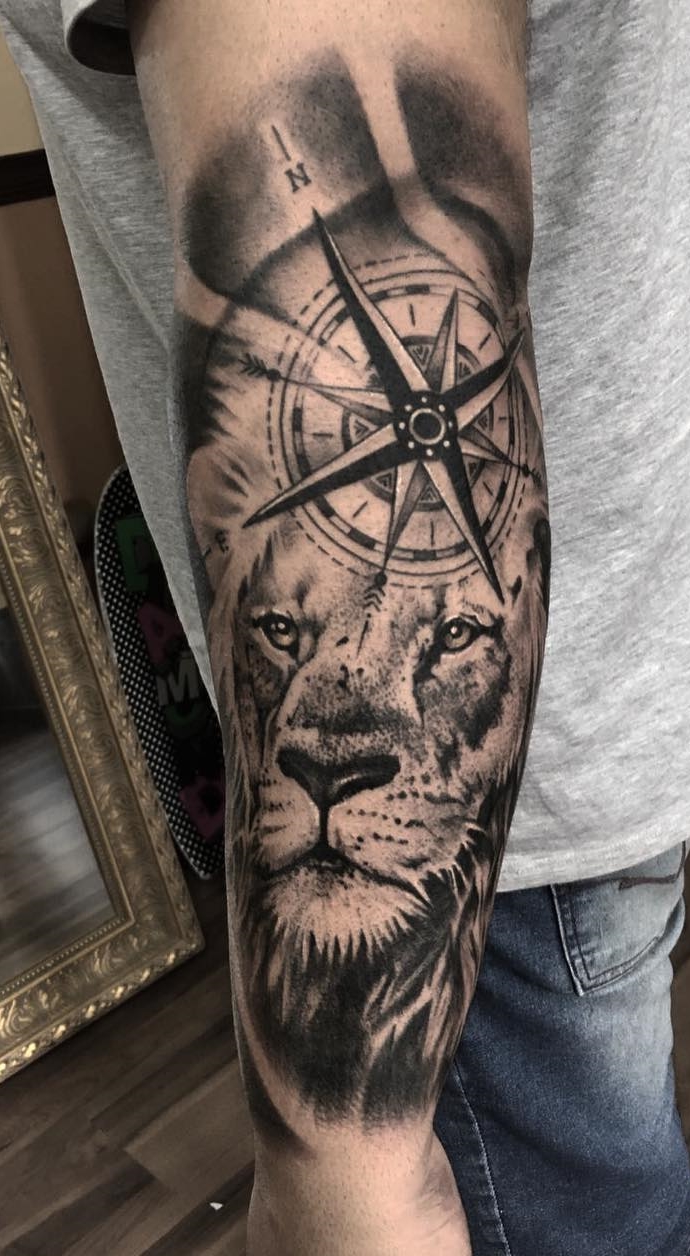 tatuagens-de-leão-masculinas-96 