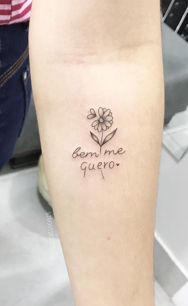 Featured image of post Frases Bra o Tatuagem Feminina Delicada Confira a seguir as melhores op es de tatuagens delicadas qual das op es de tatuagens delicadas femininas voc mais gostou