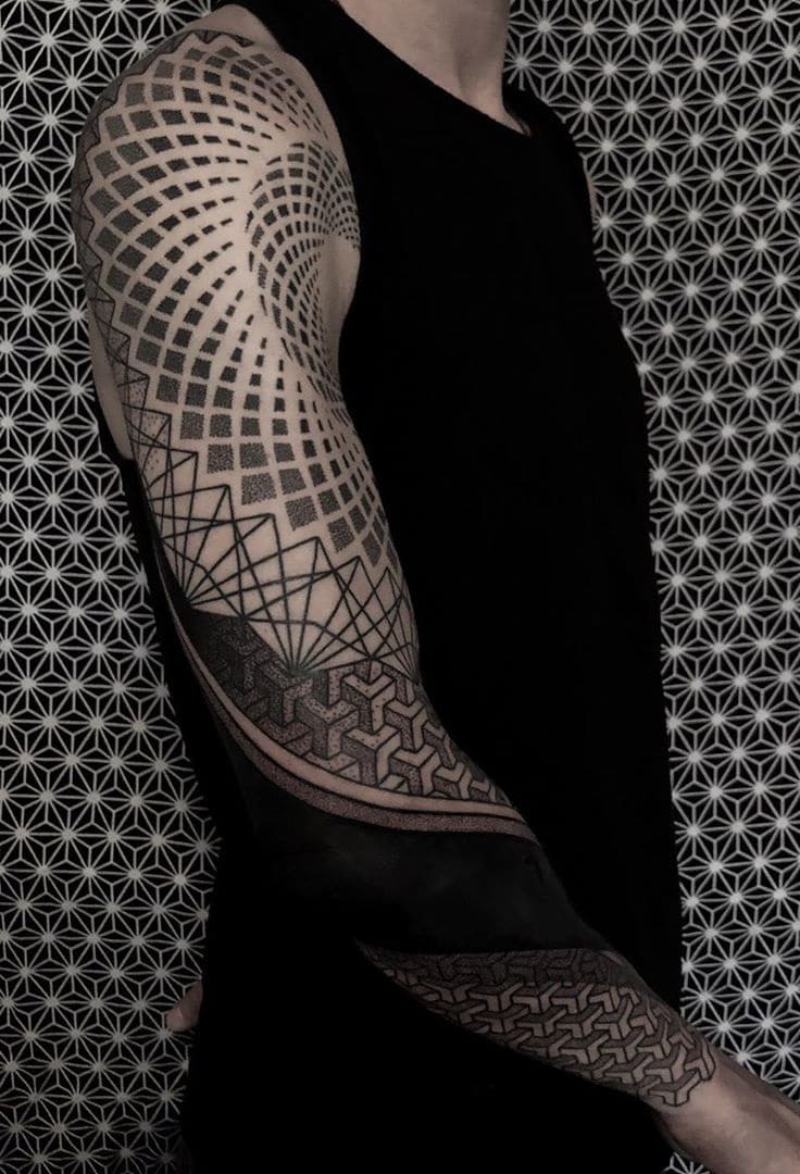 braços-fechados-de-tatuagens-geométricas-5 