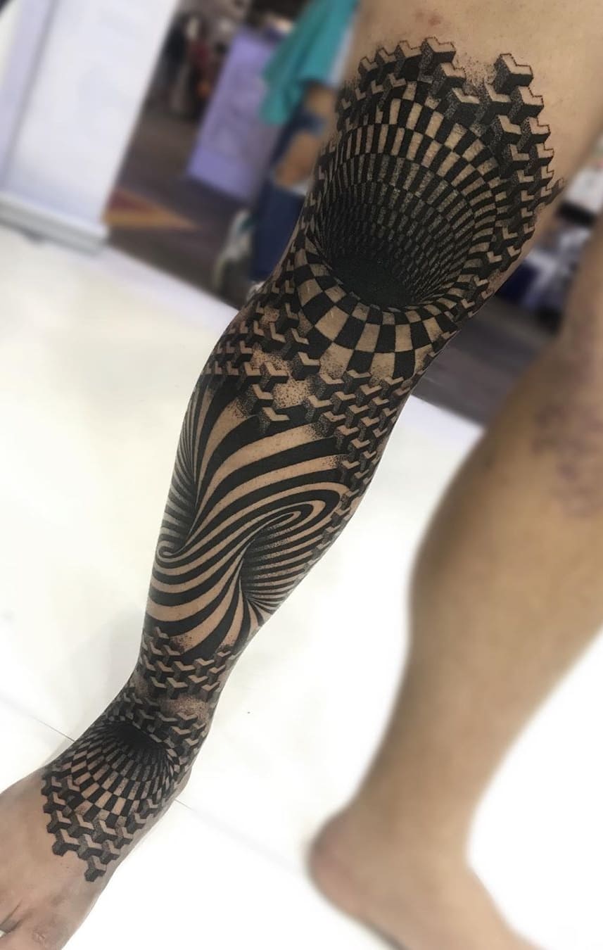 tatuagens-geométricas-na-perna-7 