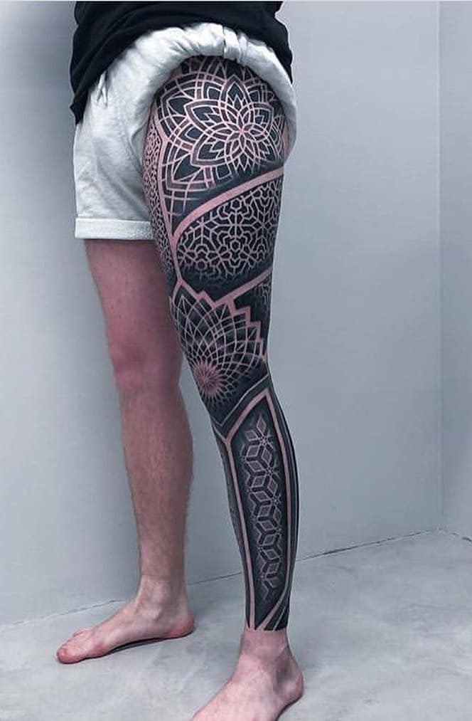 tatuagens-geométricas-na-perna-9 