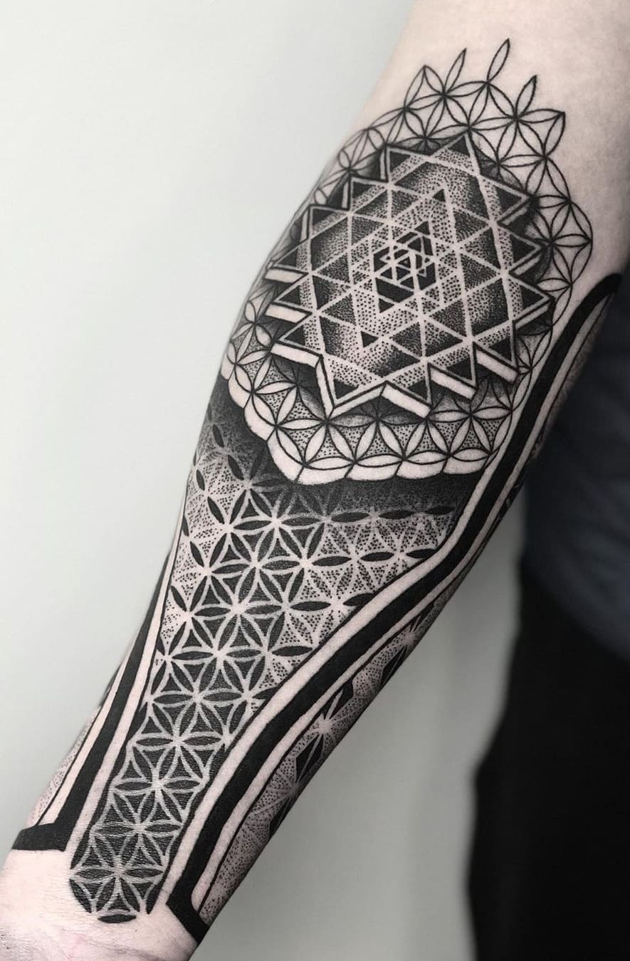 tatuagens-geométricas-no-antebraço-6 