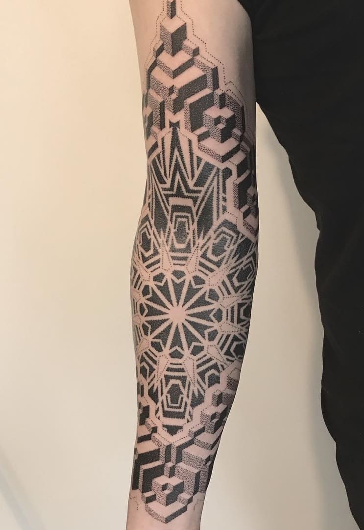 tatuagens-geométricas-no-antebraço-8 