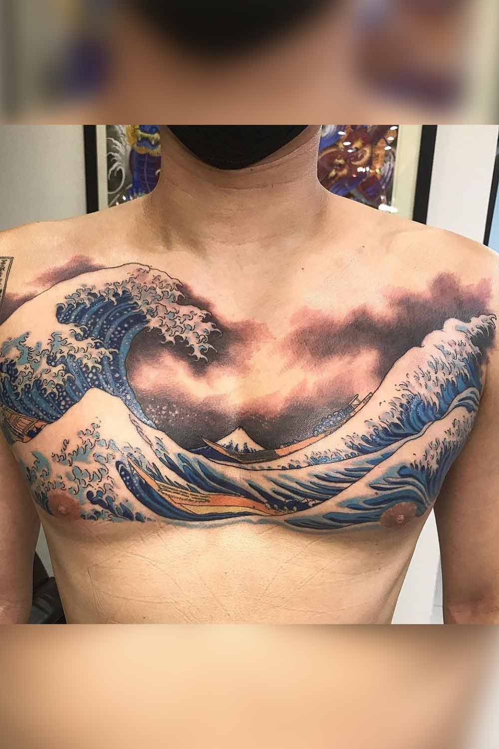 tatuagem-de-ondas-do-mar-no-peitoral 