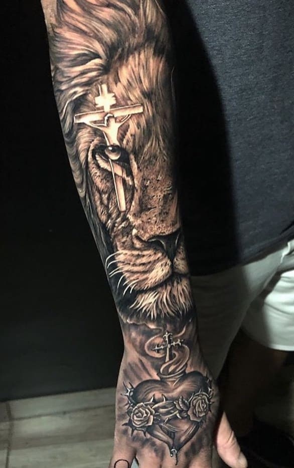 fotos-de-tatuagens-de-leão-masculinas-11 