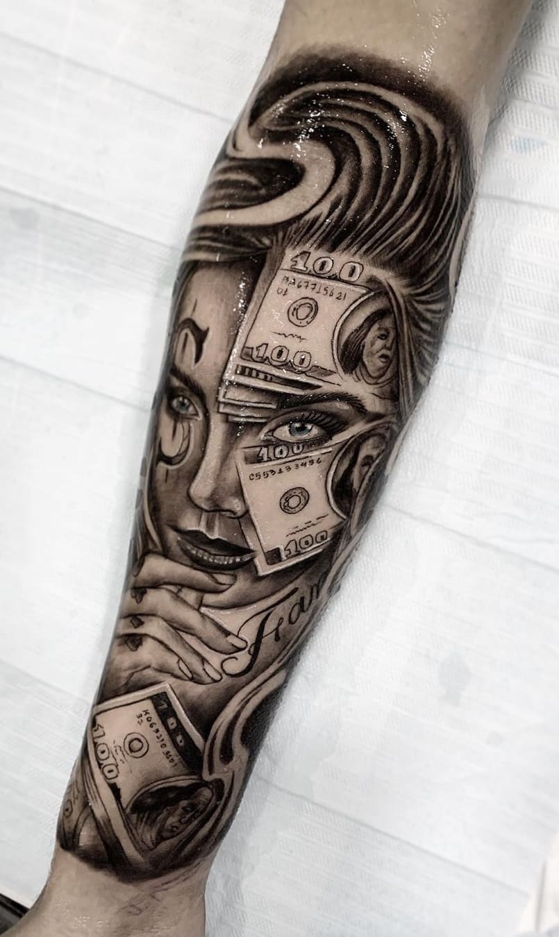 tatuagem-de-mulher-com-dinheiro 