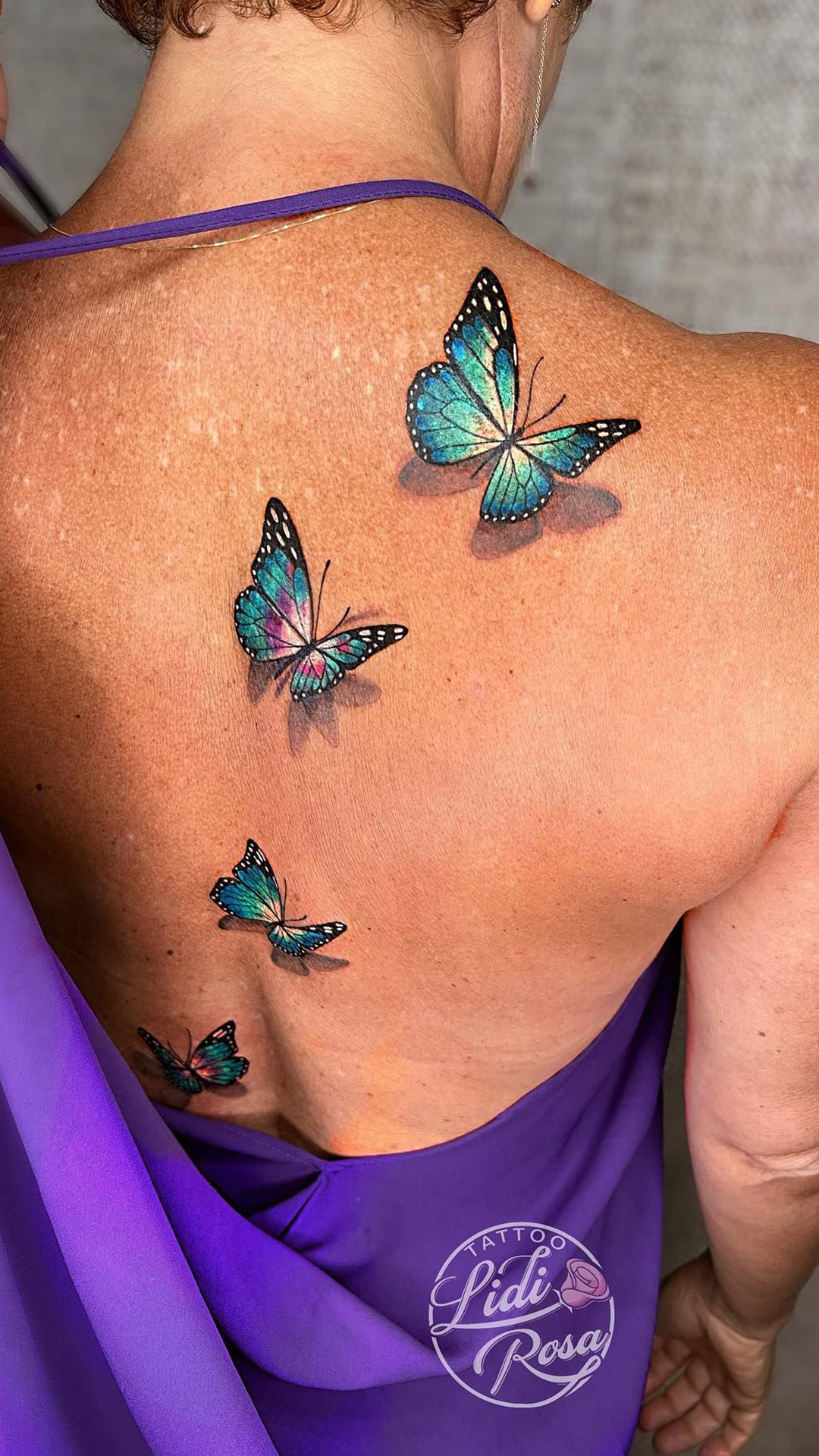 tatuagem-de-borboleta-nas-costas 