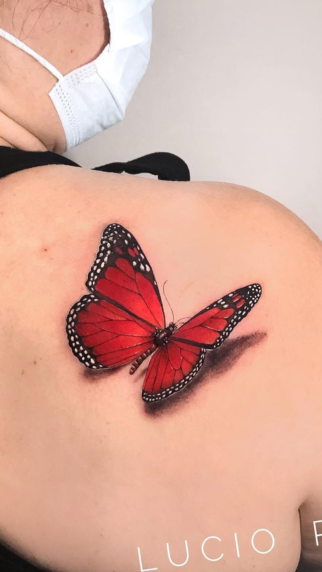 tatuagem-de-borboleta-no-ombro-1 