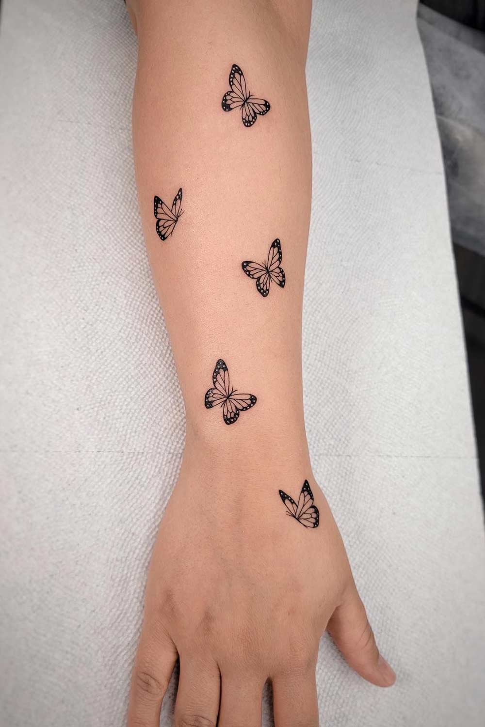 tatuagem-de-borboletas-no-antebraco 