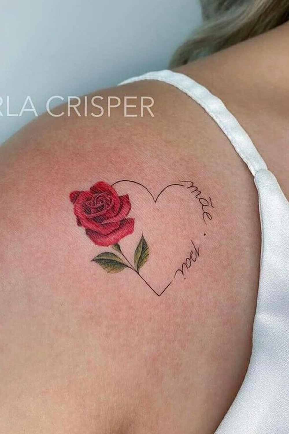 3-Tatuagem-floral-no-ombro-@carlacrisper 