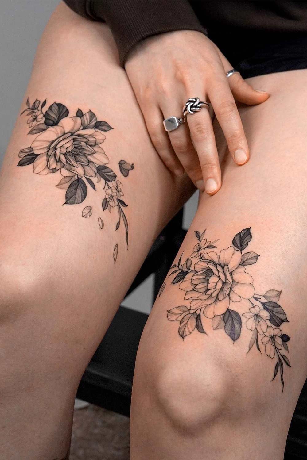tatuagem-floral-na-perna 