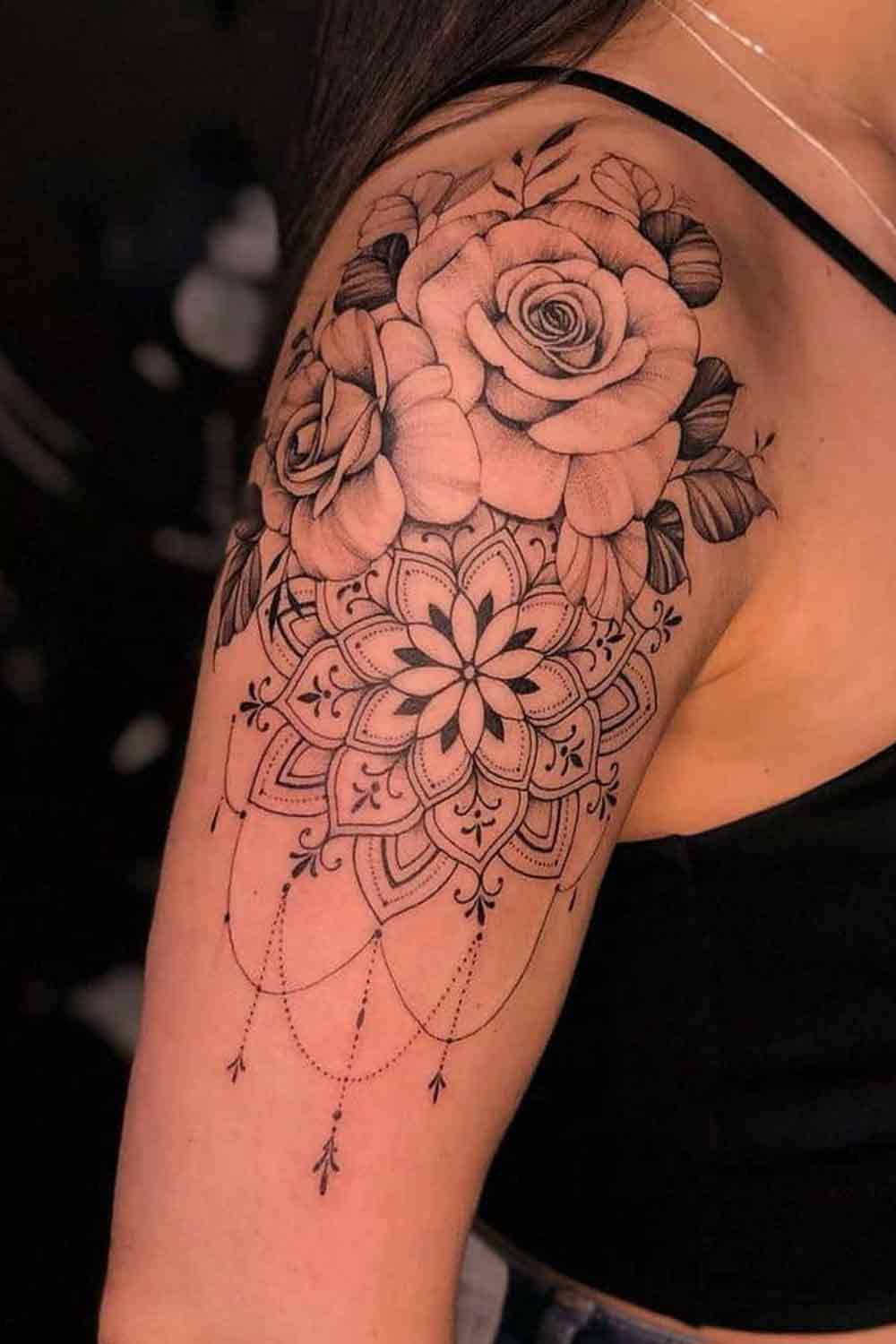 Tatuagens-Femininas-no-Ombro-Rosas-6 