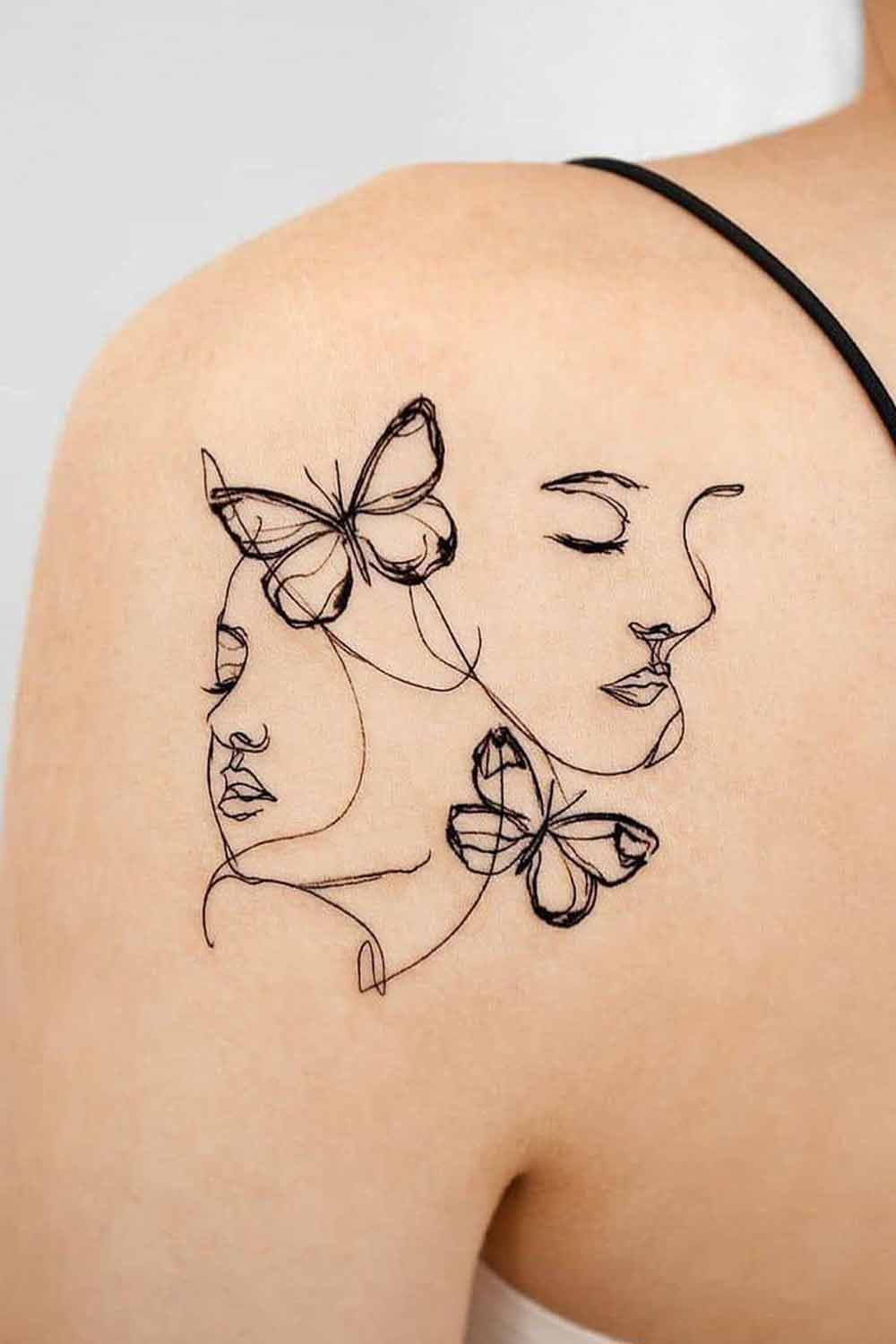 tatuagem-no-ombro-de-borboleta 