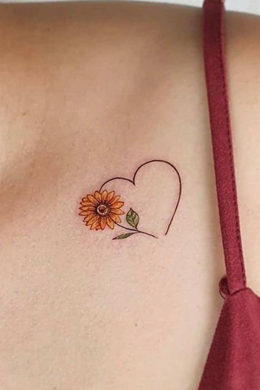 tatuagens-femininas-no-ombro-pequenas-18 
