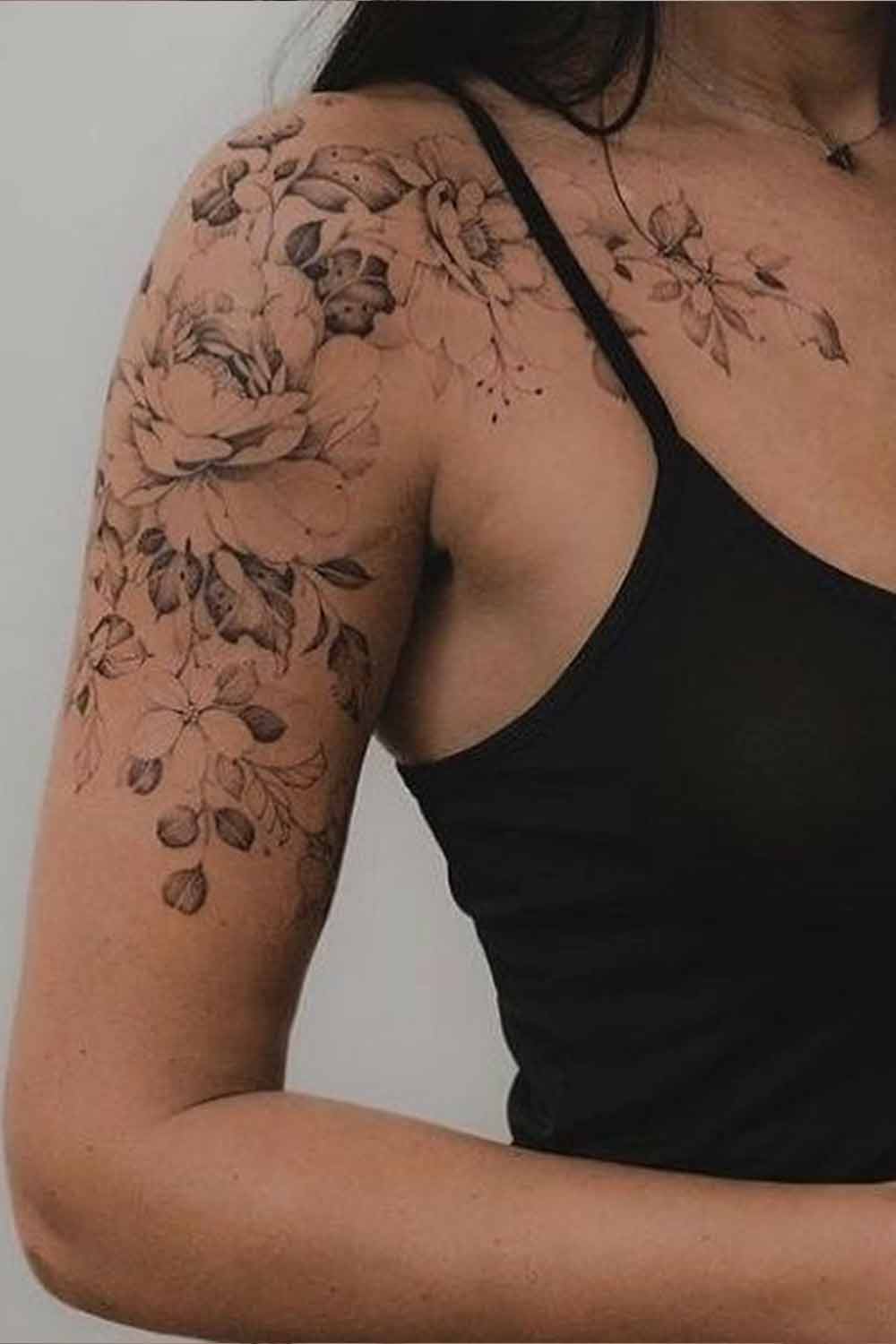 tatuagens-florais-no-ombro-13 