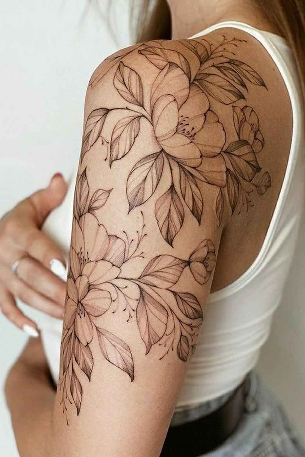 tatuagens-florais-no-ombro-17 