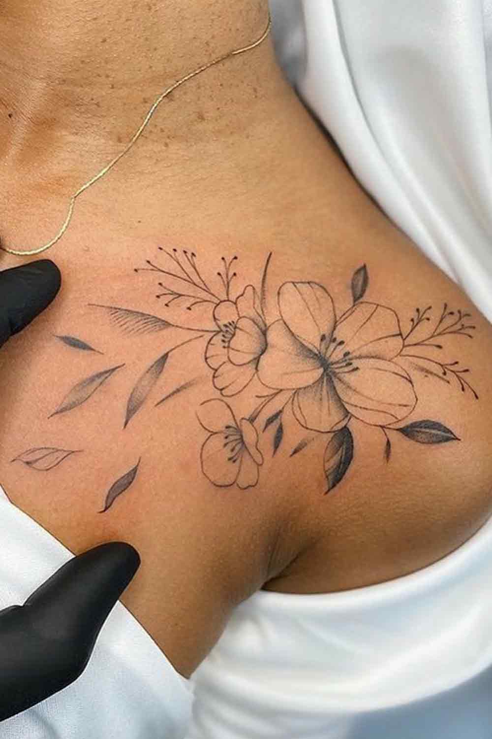 tatuagens-florais-no-ombro-25 
